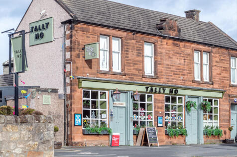 Caisteal Gardens Local Area