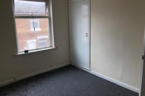 Main bedroom2.jpg