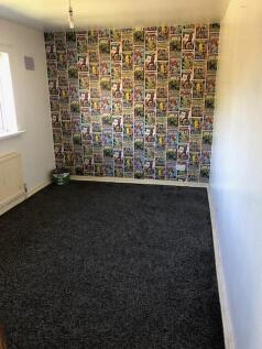 Medium bedroom.jpg