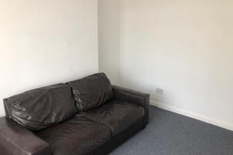 Downstairs bedroom2.jpg