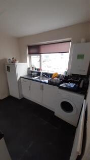 Kitchen 2.jpg