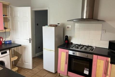 Kitchen1.jpg