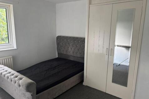 Master Bedroom.jpg