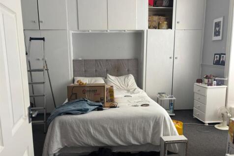 Bedroom.jpg
