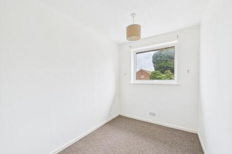 CAM01740G0-PR0366-STILL011