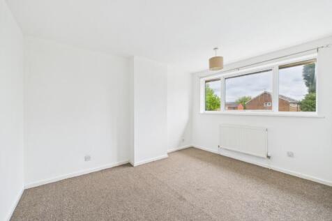 CAM01740G0-PR0366-STILL013