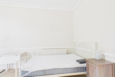 CAM01740G0-PR0390-STILL002