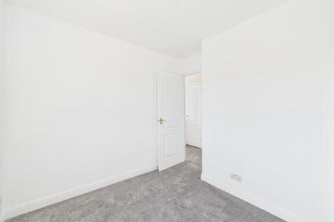 CAM01791G0-PR0169-STILL015
