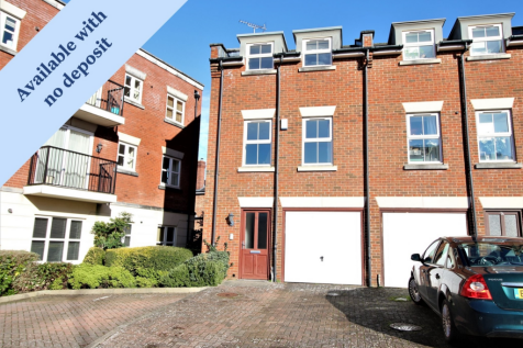 Brookbank Close front Flatfair