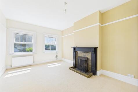 bedroom - lounge 
