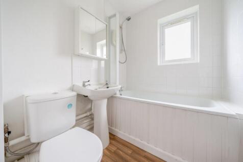 5 Colliers Wood 03