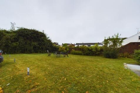 CAM01740G0-PR0273-STILL010