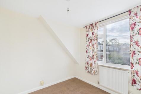 CAM01740G0-PR0465-STILL013