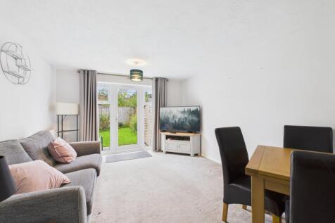 CAM03062G0-PR0200-STILL002