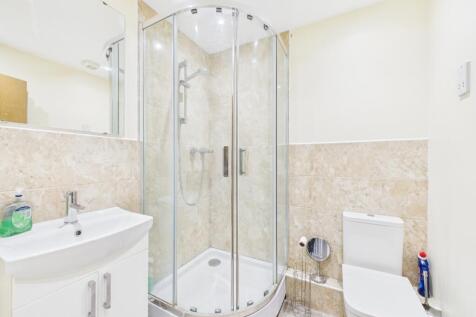 CAM03062G0-PR0200-STILL006