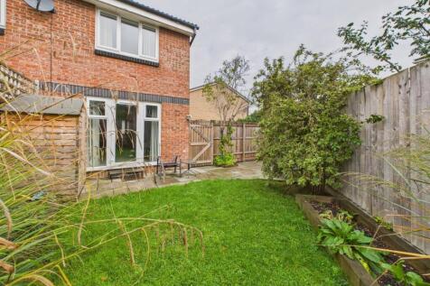 CAM03062G0-PR0200-STILL009