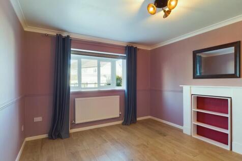 CAM01721G0-PR0046-STILL005