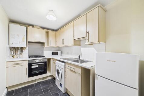 CAM01740G0-PR0459-STILL005