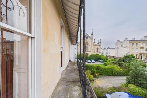 CAM01740G0-PR0460-STILL003