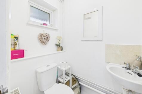 CAM01740G0-PR0467-STILL006