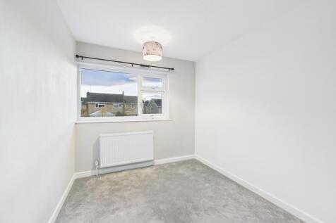 CAM01740G0-PR0468-STILL006