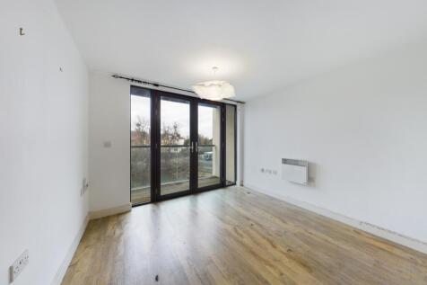 Lrg_CAM00560P1-PR0077-STILL04