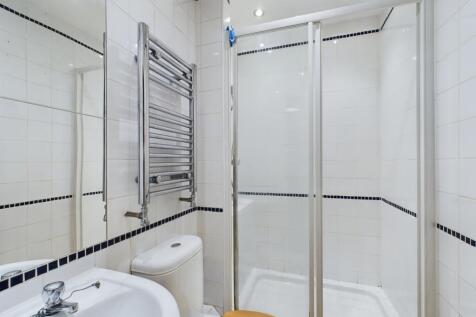 CAM01740G0-PR0300-STILL003