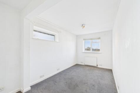 CAM01740G0-PR0482-STILL014