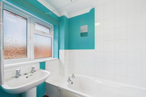 CAM01740G0-PR0482-STILL016