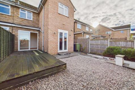 CAM01740G0-PR0482-STILL009