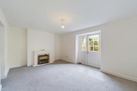 CAM01740G0-PR0086-STILL005