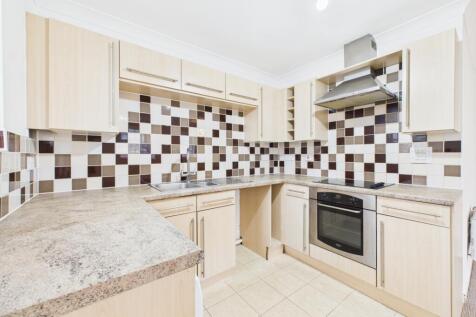 CAM03062G0-PR0206-STILL001