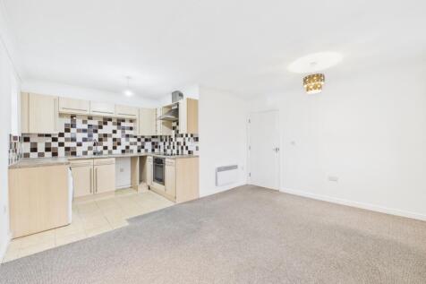 CAM03062G0-PR0206-STILL003