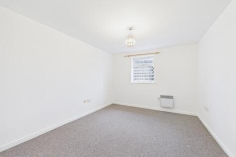 CAM03062G0-PR0206-STILL006