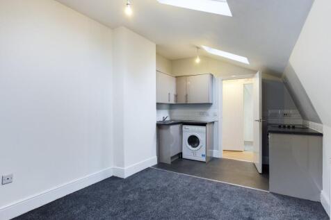 CAM00076P1-PR0139-STILL04