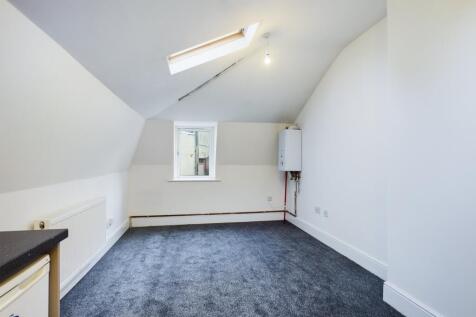 CAM00076P1-PR0139-STILL03