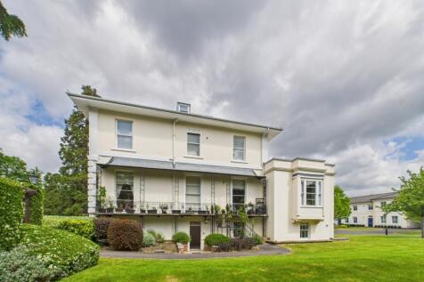 CAM01740G0-PR0391-STILL027