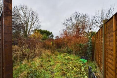 CAM01740G0-PR0162-STILL009