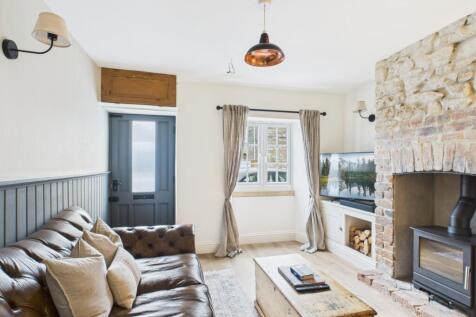 CAM01740G0-PR0445-STILL042