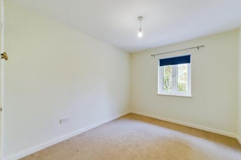 CAM01740G0-PR0263-STILL004