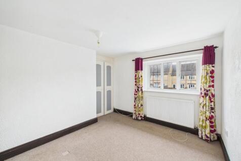 CAM01721G0-PR0103-STILL004