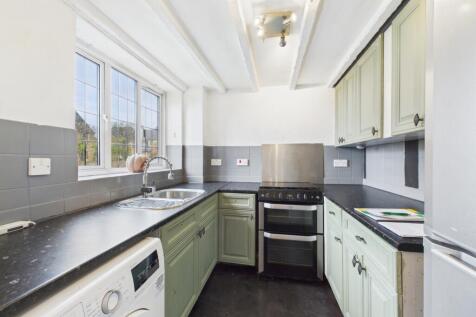 CAM01721G0-PR0103-STILL007