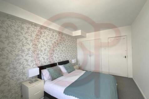 Bedroom 1-2.jpg