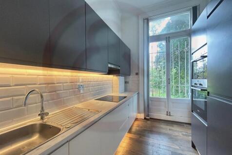 Kitchen 1.jpg