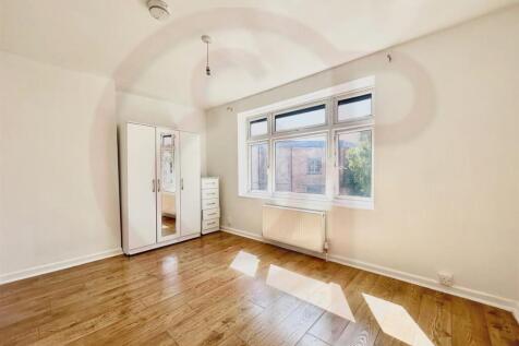 Bedroom 2-1.jpg