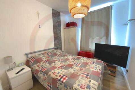 Bedroom.jpg