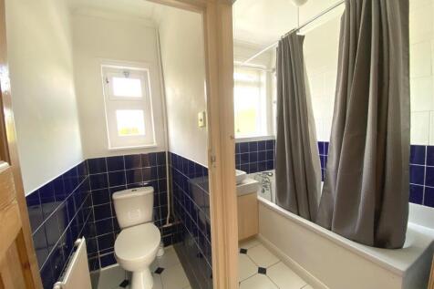 Bathroom.jpeg