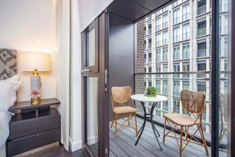 Balcony 2.jpg