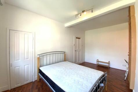2nd bedroom 2.jpg