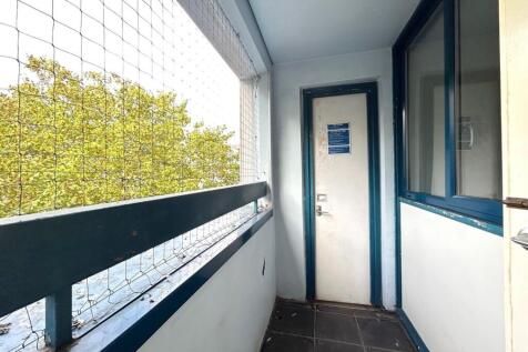 Balcony from 1st bedroom.jpg